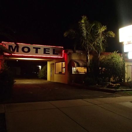 Nhill Oasis Motel Luaran gambar