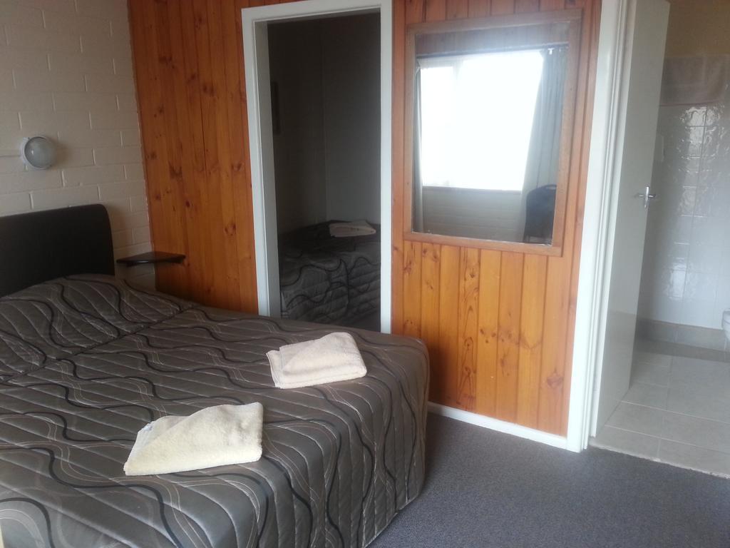 Nhill Oasis Motel Luaran gambar