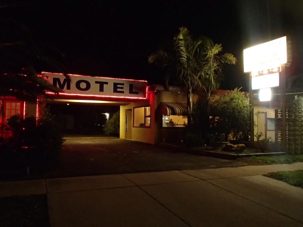 Nhill Oasis Motel Luaran gambar